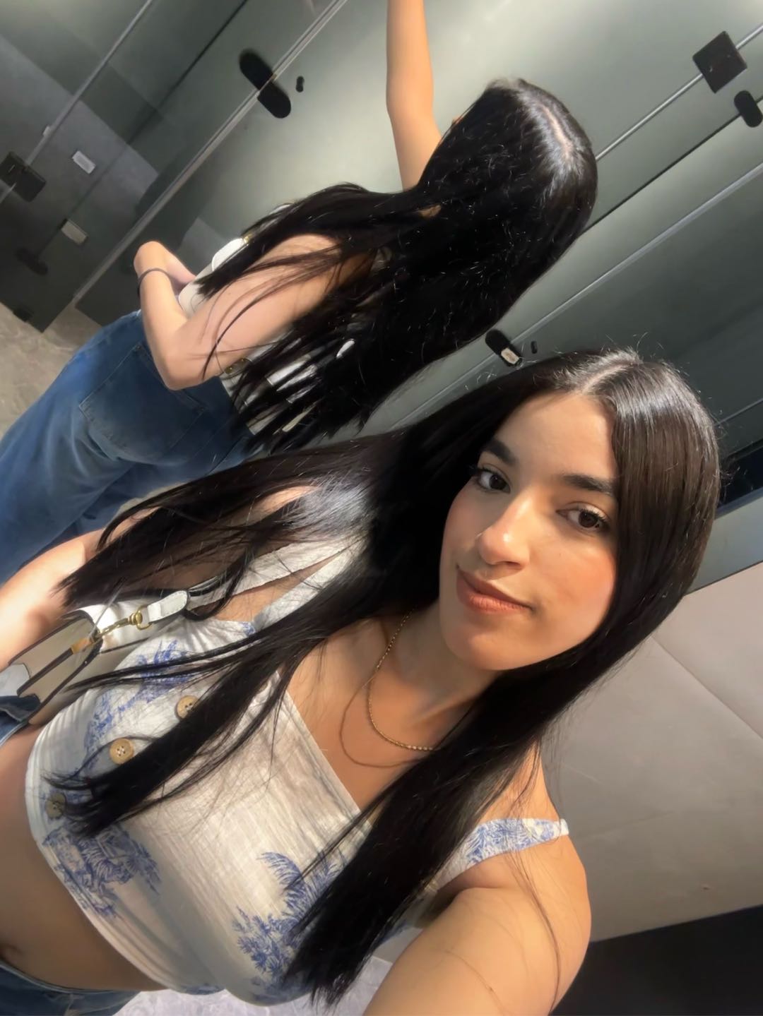 Valen — Omegle girls video chat on OmegleGirl